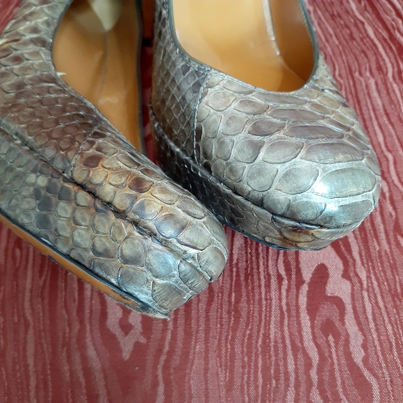 GUCCI Brown Python/Snakeskin 5" Heels - Picture 6 of 16